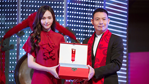 中国美正当红，，1277星际电子游戏A股上市，，引领新时代